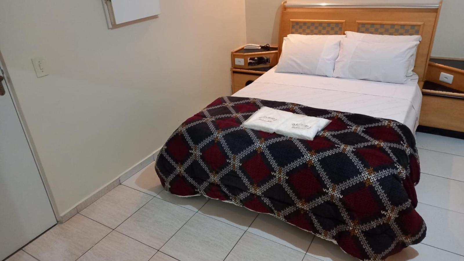 Hotel Moderno Sao Paulo Bagian luar foto
